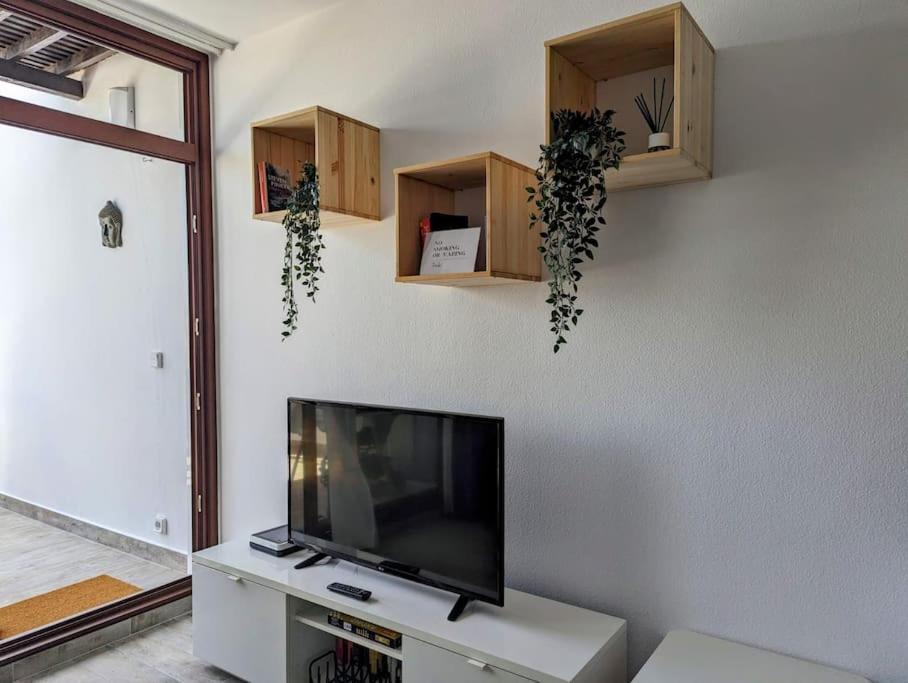 Charming Flat In Los Molinos With Terrace & Pools, Near Playa Bastian กอสตา เตกีสเซ ภายนอก รูปภาพ